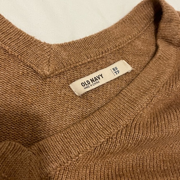 BUNDLE DEAL - 3 SWEATERS FOR $30 / ROYAL BLUE CREWNECK / V NECKS IN PINK & BROWN - Picture 4 of 12